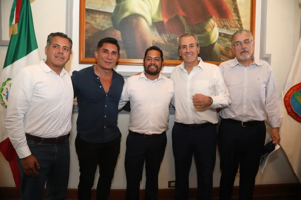 Sostiene Pepe Chedraui reunión con presidentes auxiliares para dar seguimiento a obras estatales