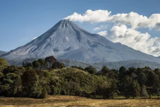 Volcán de Colima: se mantiene alerta por desgasificación pasiva este 22 de mayo