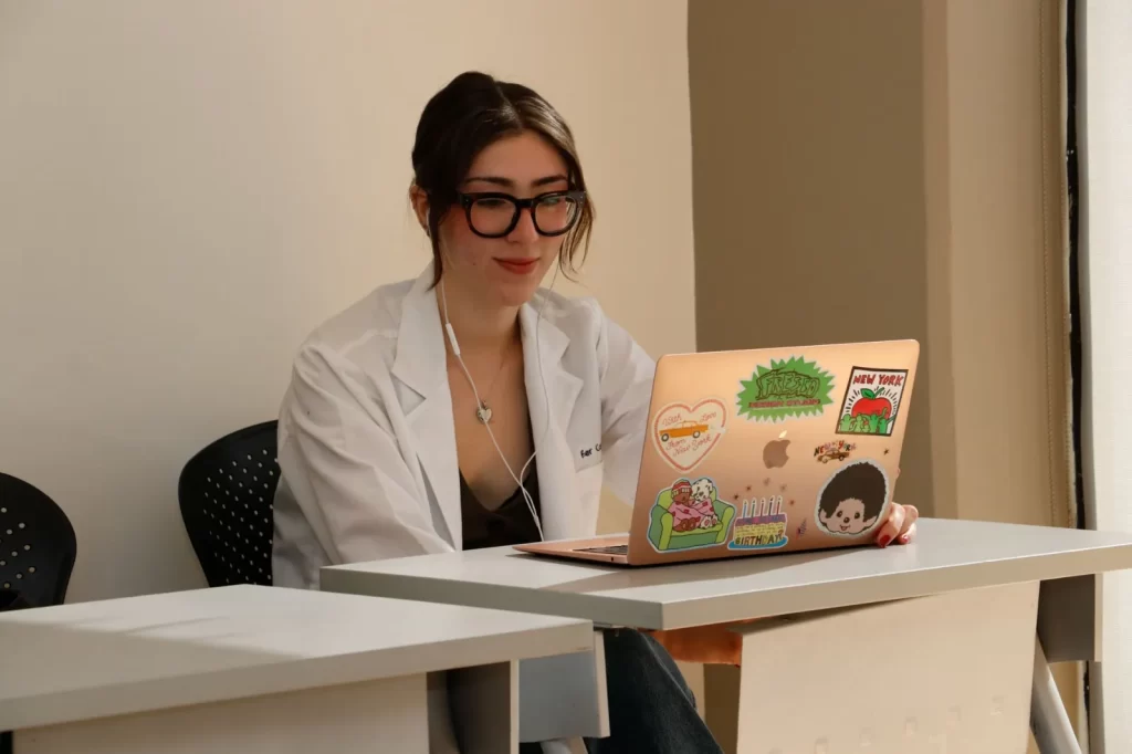 ‘Amiga Confidente’, el proyecto de apoyo a la salud mental de migrantes