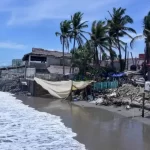 Acapulco: 'Los restaurantes quedaron reducidos a pedazos, el mar se tragó toda la playa'