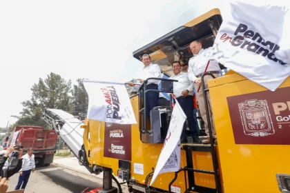 Armenta arranca rehabilitación en carretera Totimehuacan