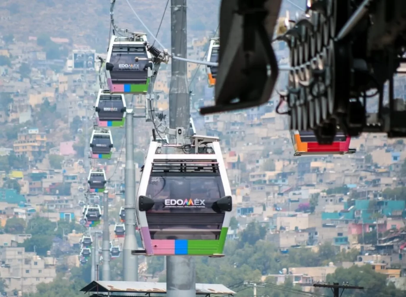 Delfina Gómez subsidia viajes en Mexibús y Mexicable para adultos mayores, personas con discapacidad y niñez