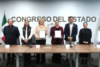 Educación es la base de cualquier transformación, resalta Laura Artemisa en firma de convenios
