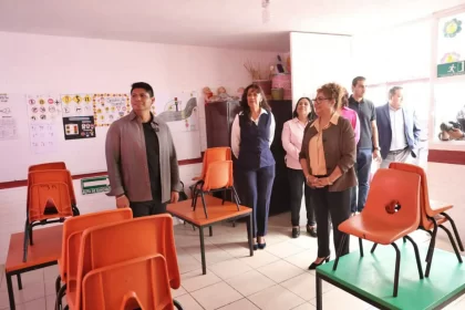 Entrega Omar Muñoz obras de rehabilitación en CAIC de San Lorenzo Almecatla