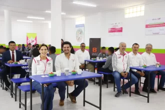 Entregan Marielise Budib y Grupo Bachoco dignificación de comedor escolar en san miguel espejo