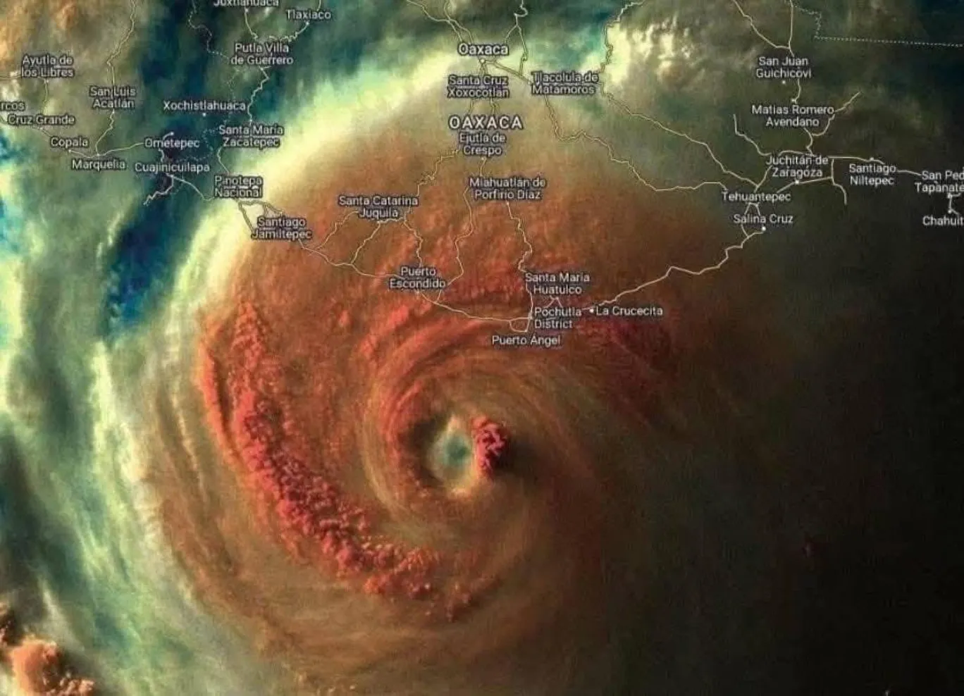 Erick se degrada a tormenta tropical; Sheinbaum enlista afectaciones en Oaxaca y Guerrero