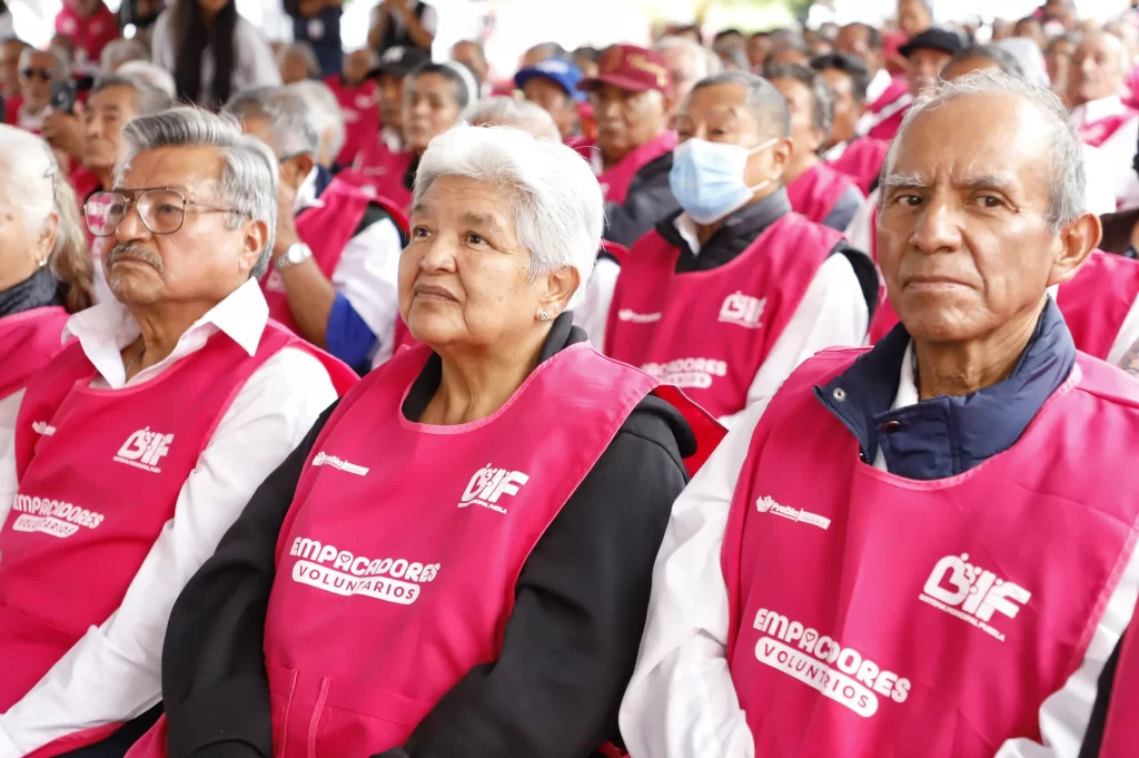 Firman convenio de colaboración SMDIF y la Gran Bodega para reforzar el programa de “Empacadores Voluntarios”