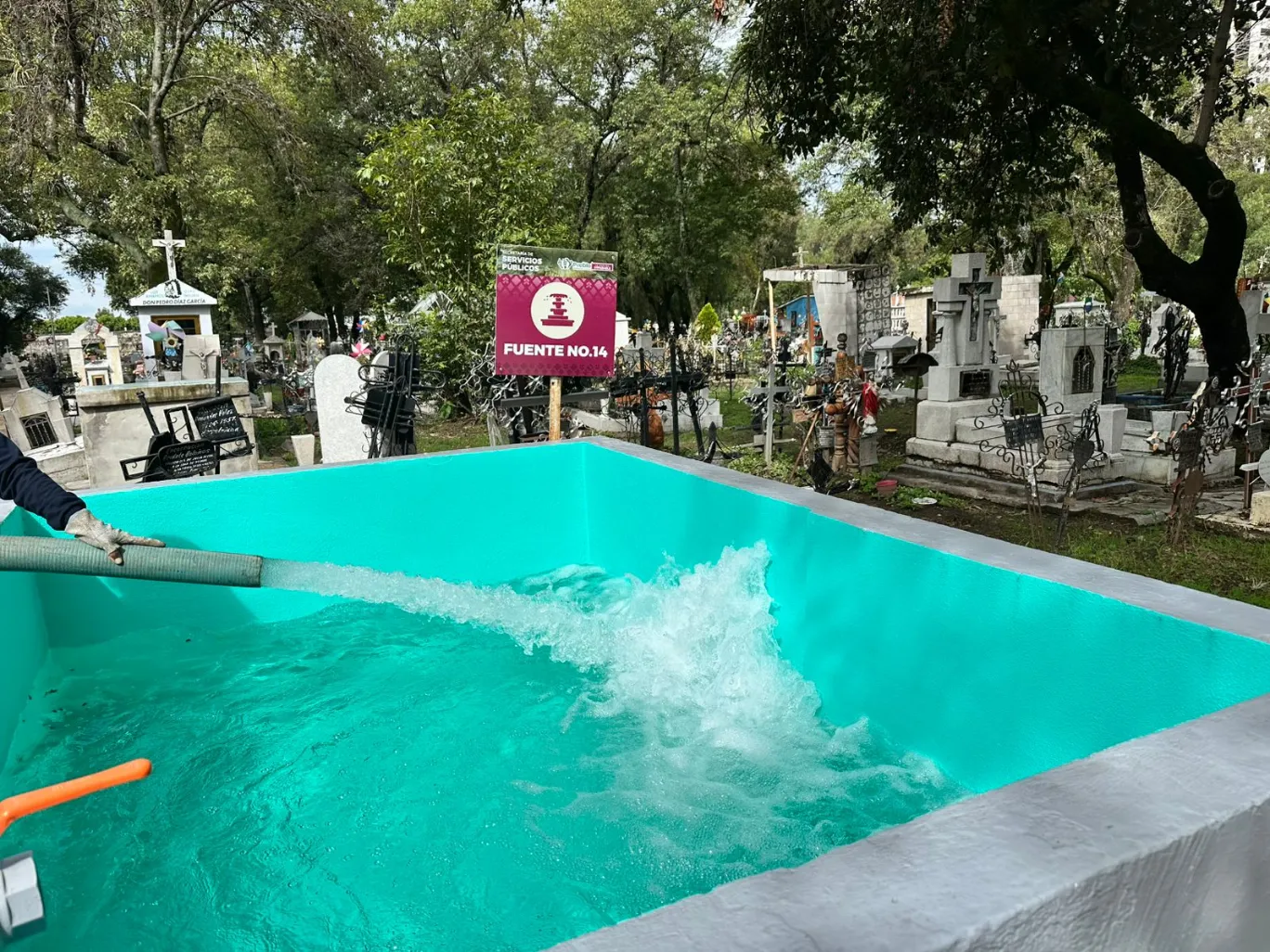 Garantiza Gobierno de la Ciudad seguridad de visitantes al Panteón Municipal por Día del Padre