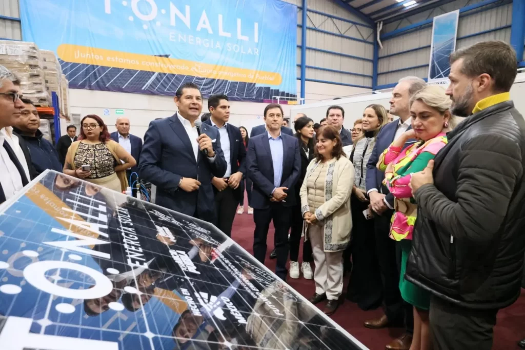 Por primera vez en la historia de Puebla, el Gobierno de Alejandro Armenta inaugura fábrica de paneles solares Tonalli
