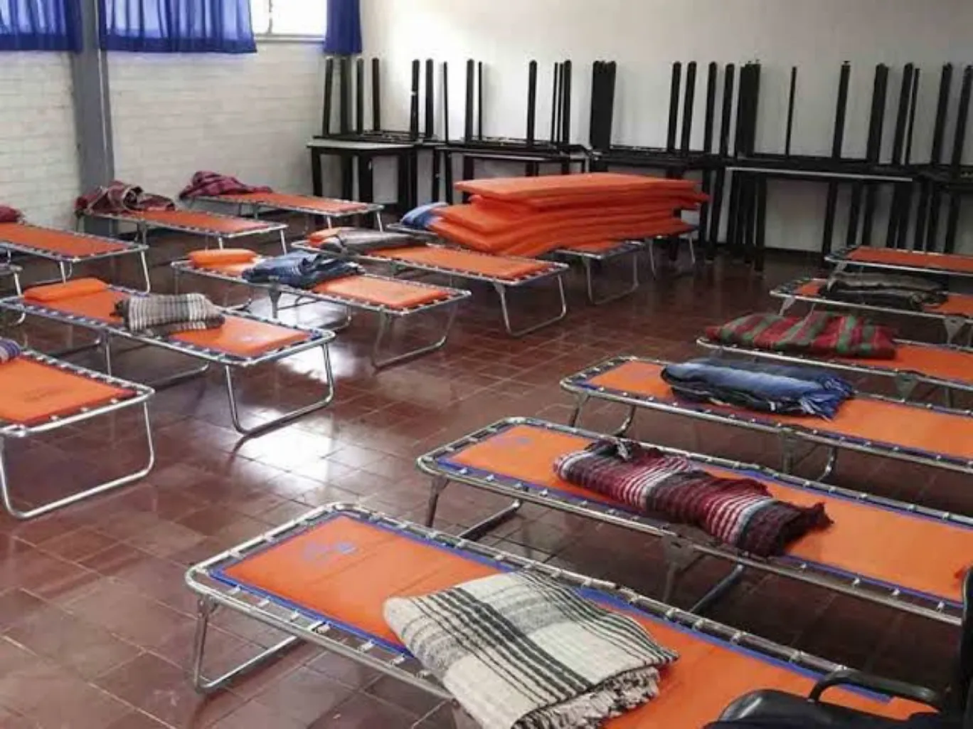 Puebla se prepara con 226 albergues ante el paso del huracán Erick