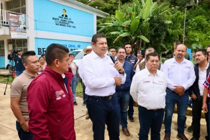 Respuesta inmediata del Gobierno de Puebla ante derrumbe en carretera de Eloxochitlán