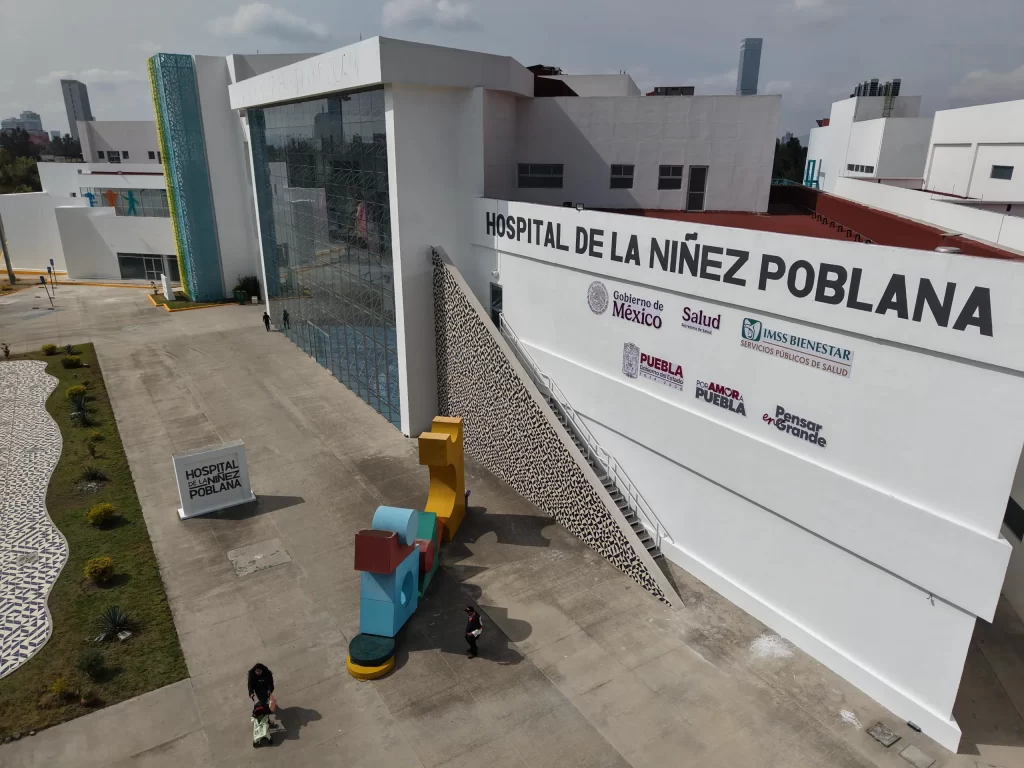 Sheinbaum y Armenta inauguraron dos nuevas torres en el Hospital de la Niñez Poblana