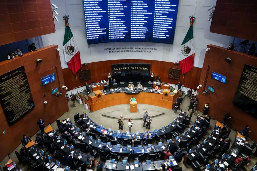 Senado avala extinción del CONEVAL; INEGI evaluará programas sociales y pobreza 