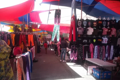 Tras balacera, el tianguis los lavaderos rechaza vínculos con narcomenudeo ; sus ventas han caído