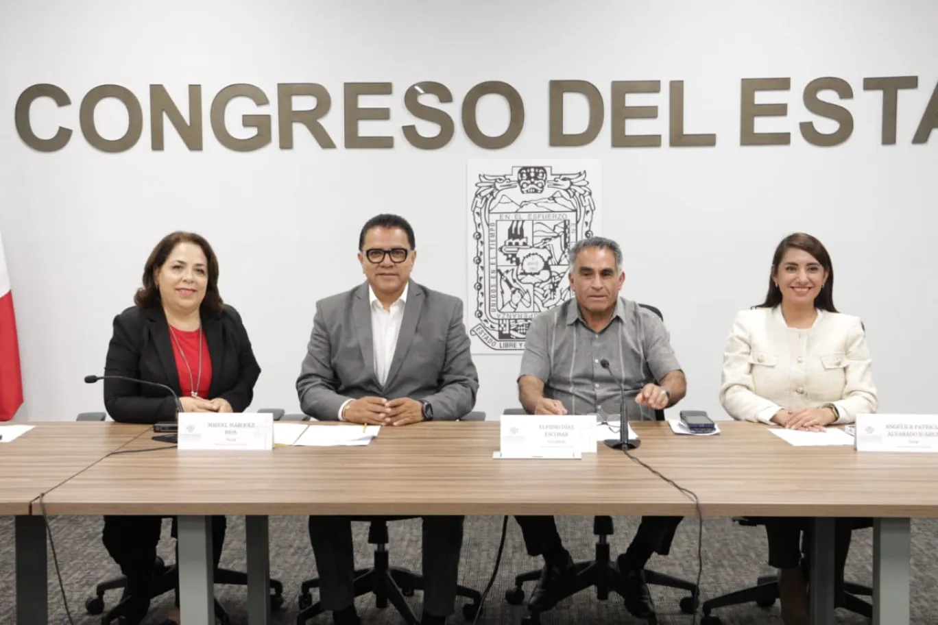 Avala Comisión del Congreso exhorto para garantizar asientos a personas con discapacidad en transporte público