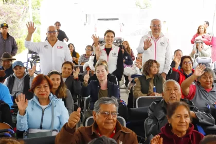Beneficia MariElise Budib a 74 personas con entrega de aparatos funcionales