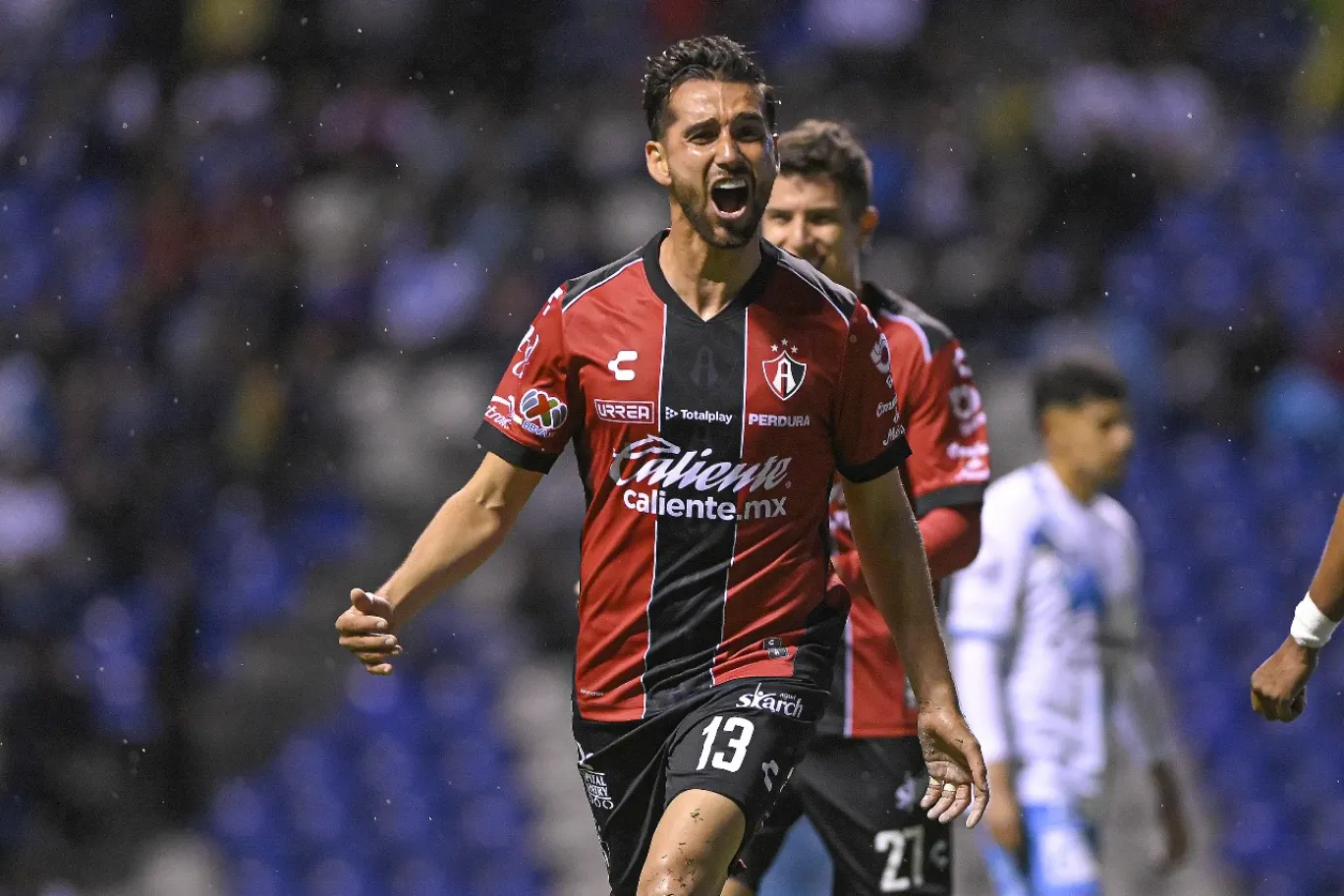 Club Puebla cae en su debut ante Atlas en el Apertura 2025