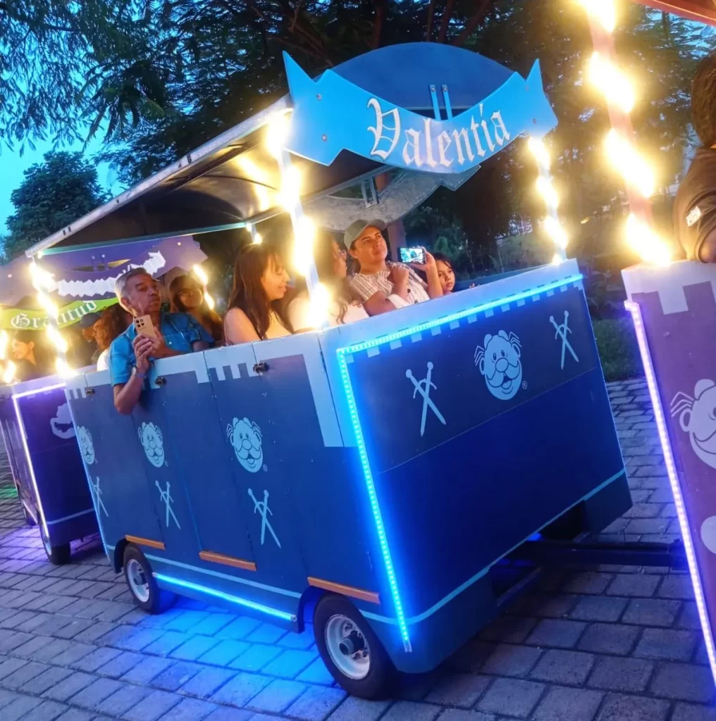 Continúa DIF Puebla Capital sumando alegrías con viaje a Mundo Imáyina
