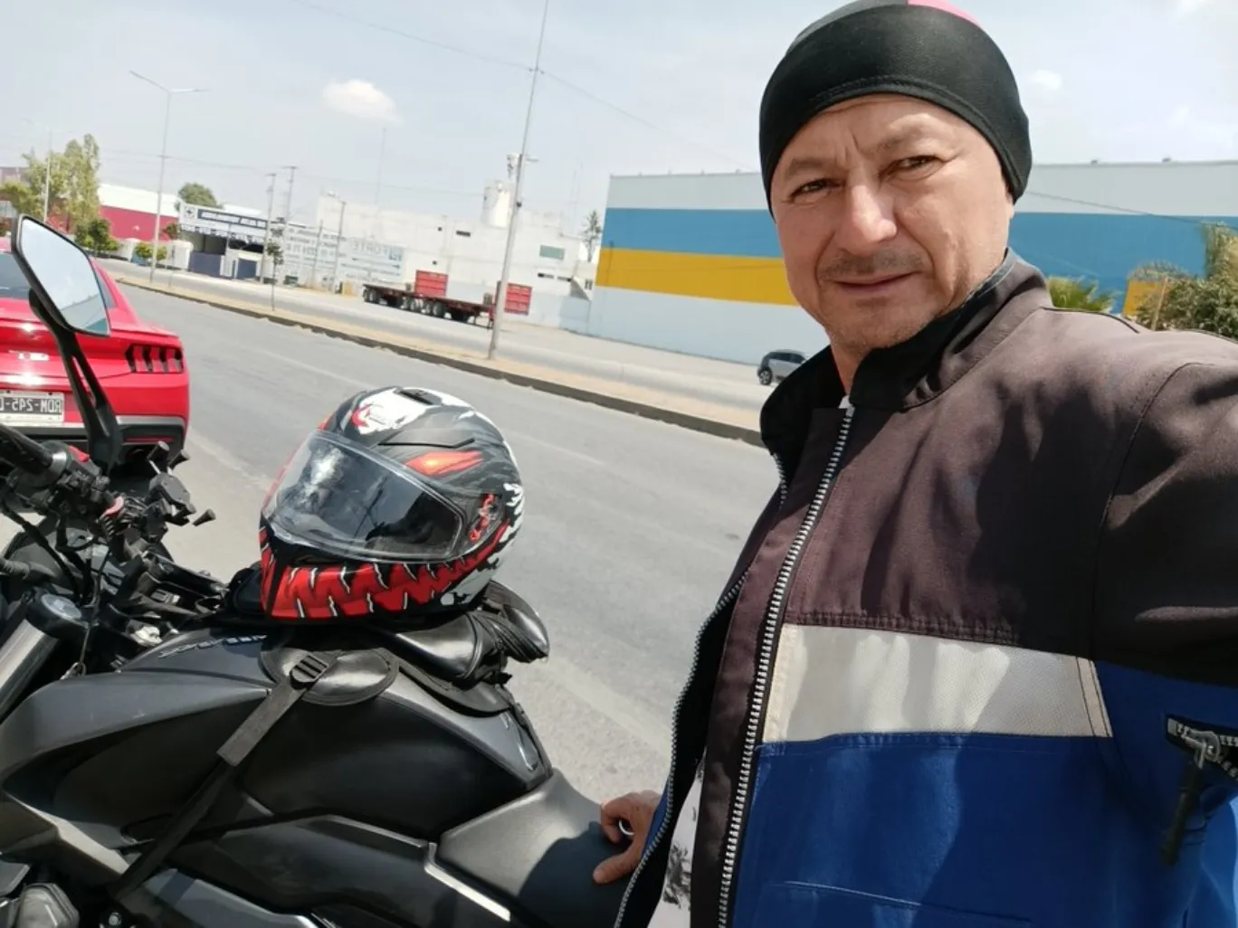 El comunicador Fredy Aco agradece muestras de cariño recibidas, tras sufrir accidente