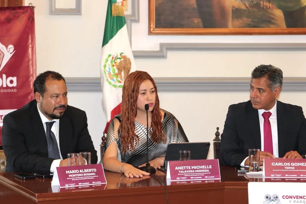 Firma Gobierno de la Ciudad convenio para transformar desechos en fertilizante para campesinos de la capital
