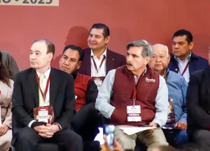 Alejandro Armenta refrenda respaldo a presidenta Claudia Sheinbaum y a Morena