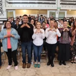Gobierno federal y estatal promueven red Tejedoras de la Patria en Puebla