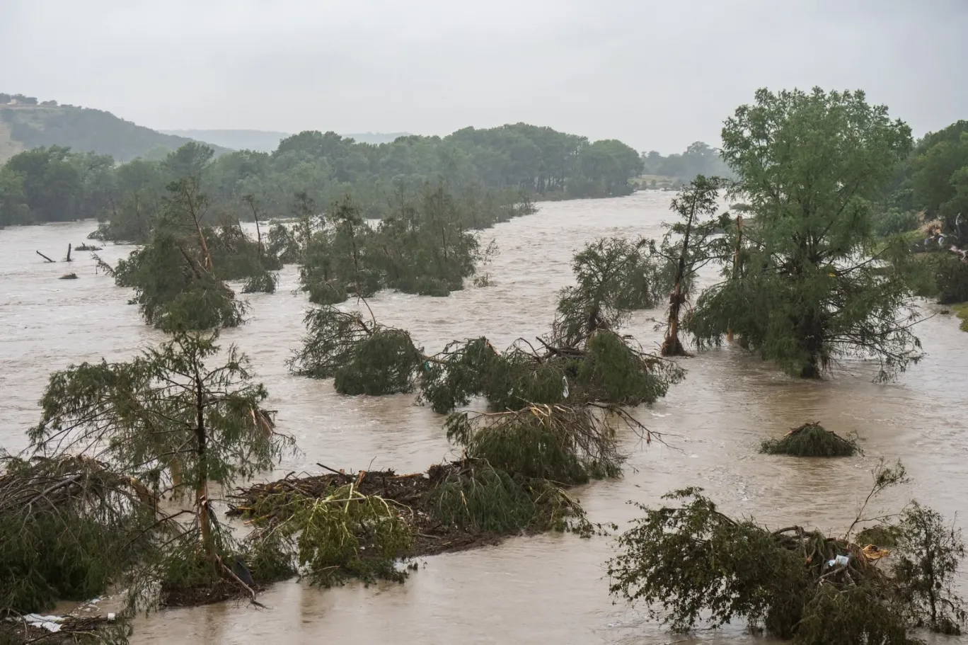 Inundaciones en Texas: más de 80 muertos y decenas de desaparecidos