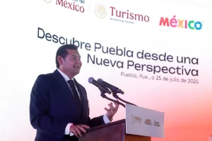 La secretaria de Turismo del Gobierno de México, Josefina Rodríguez y el gobernador Alejandro Armenta, presentaron “Puebla, el Latido de México”