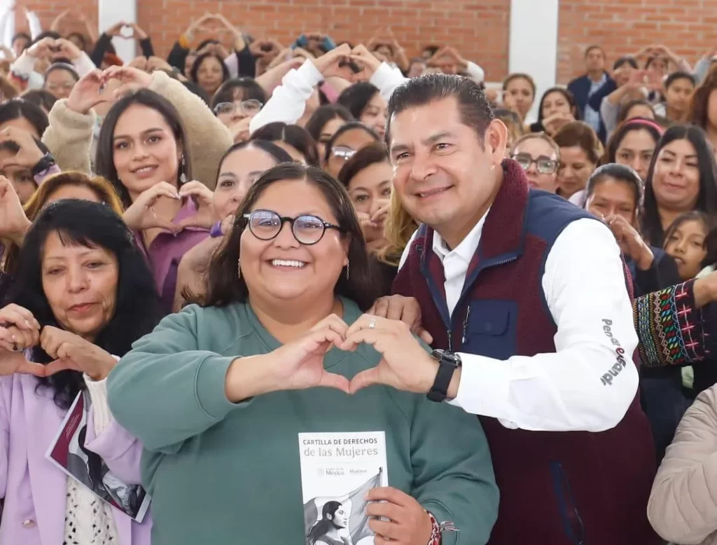 Por seguridad de las mujeres, gobierno federal y estatal establecen asambleas de "Escucha Activa"