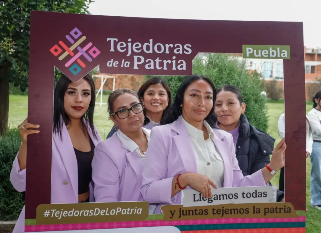 Por seguridad de las mujeres, gobierno federal y estatal establecen asambleas de "Escucha Activa"