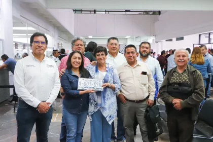 Por seguridad y certeza, inicia el reemplacamiento del transporte público en Puebla