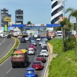 Transportistas bloquean vialidades en Puebla; exigen mayor seguridad y reducción de peajes