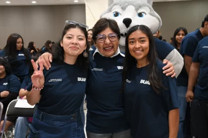 Reconoce Rectora Lilia Cedillo acompañamiento de tutores, mentores y lobomentores