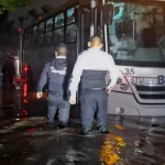 Brinda Policía Auxiliar apoyo a poblanos y estudiantes varados tras fuertes lluvias