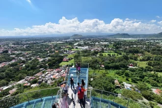 Descubre Atlixco desde las alturas: Ariadna Ayala te invita a visitar el mirador de cristal en su segundo aniversario