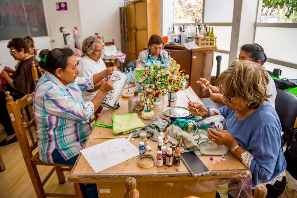 Fomenta SMDIF el desarrollo integral y salud de las personas adultas mayores imagen 2