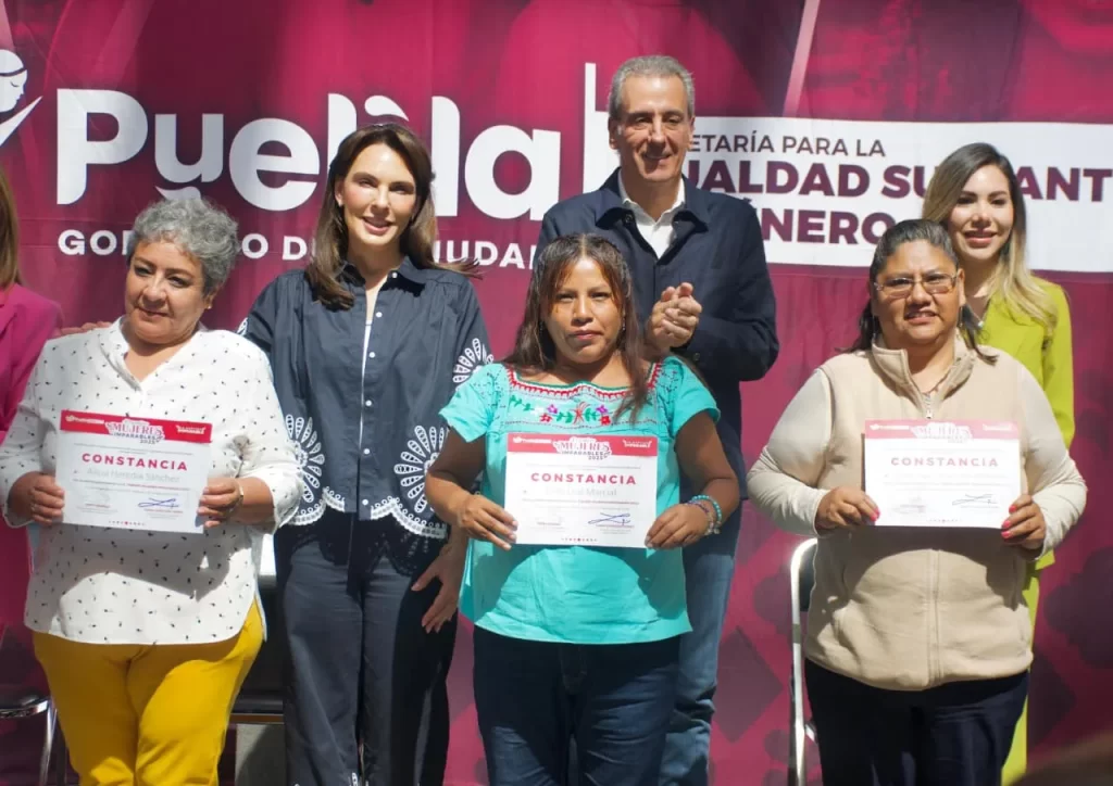 Coloca Gobierno de la Ciudad a las mujeres al centro de la agenda con el Premio Mujeres Imparables imagen 3
