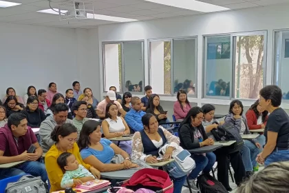 Lilia Cedillo refuerza cercanía con estudiantes semiescolarizados en su segundo día de campaña imagen 1