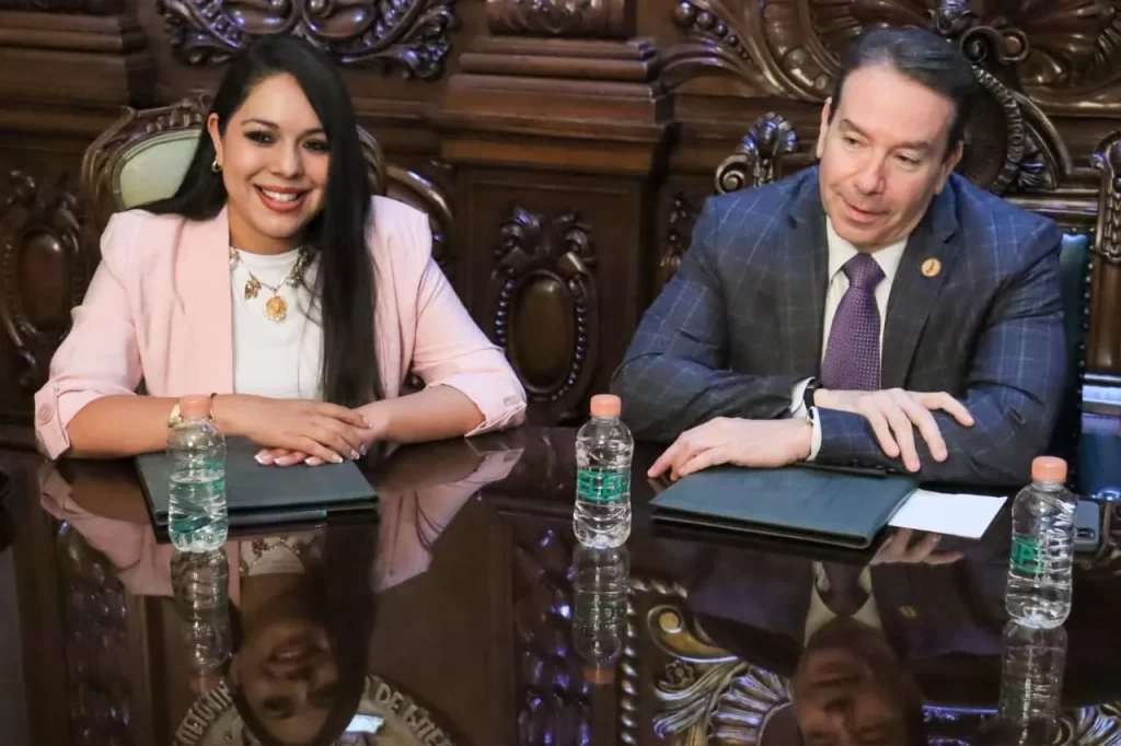 Firman Gobierno de Cholula y Escuela Libre de Derecho convenio de colaboración imagen 2