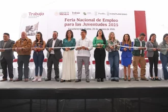 Preside Omar Muñoz “Feria del Empleo para las Juventudes 2025” imagen 1