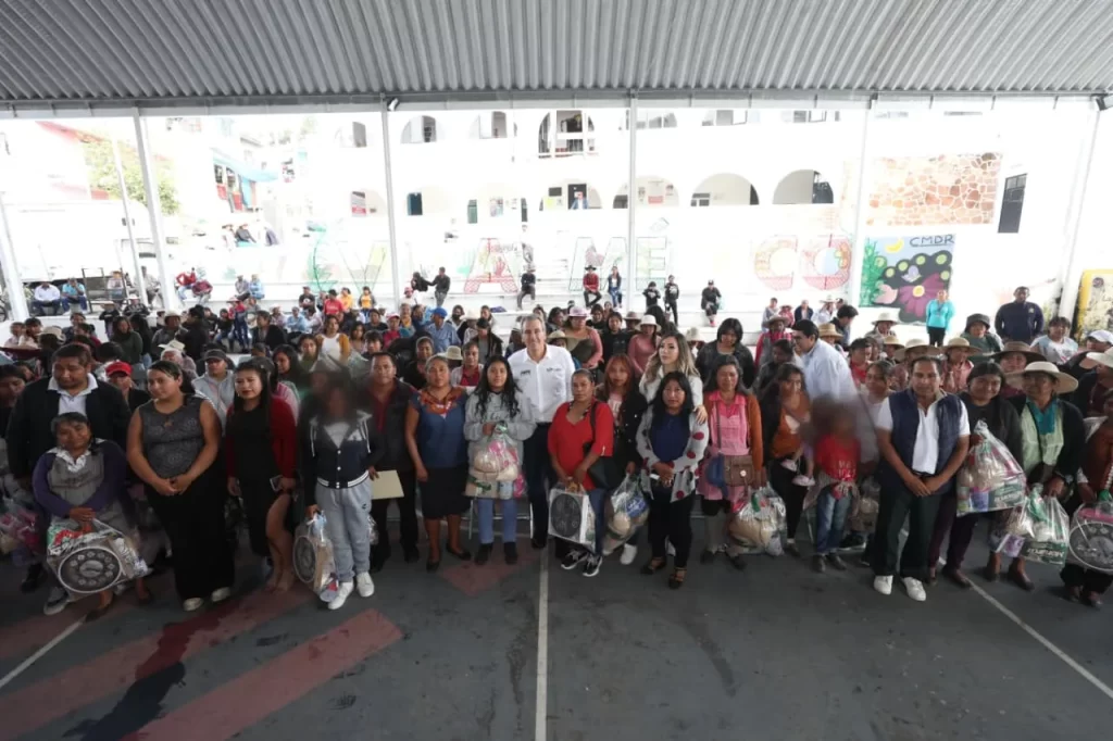 Encabeza Pepe Chedraui taller de nutrición y entrega de paquetes alimentarios en beneficio de las poblanas