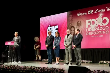Foro de Liderazgo Deportivo 2025 Participación de figuras nacionales como Oribe Peralta, Jared Borgetti y Rebeca Landa