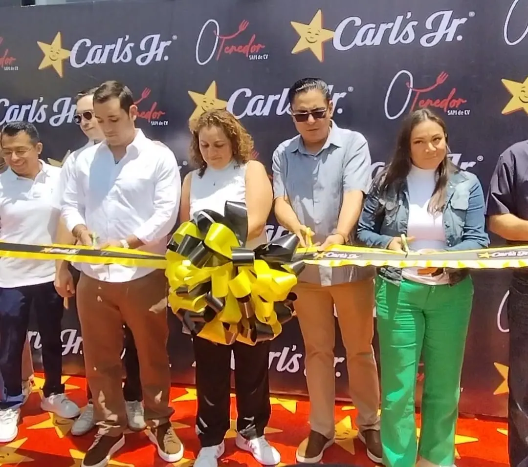 Inauguración exitosa de Carl's Junior Tehuacán, Puebla.