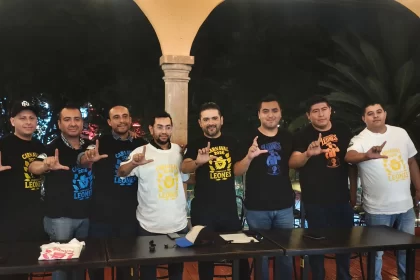Julio Vázquez Garrido Refrenda Apoyo a la Comparsa Leones para el Carnaval 2026 en Huauchinango.
