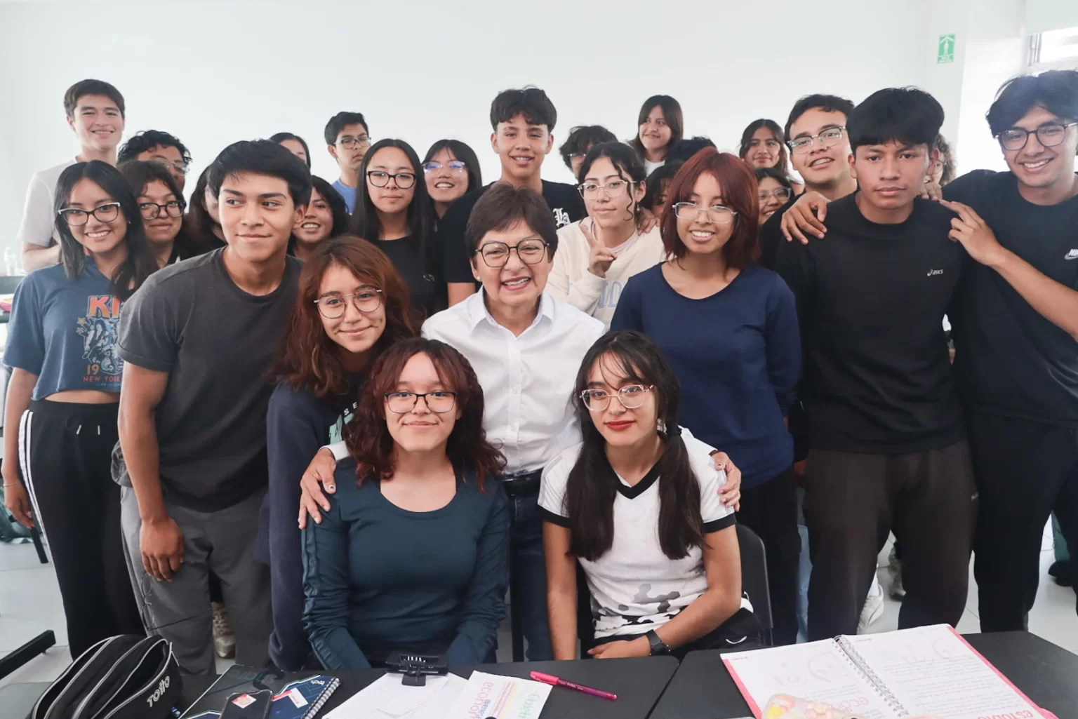 Lilia Cedillo consolida propuesta de fortalecimiento al personal docente, rectoría BUAP 2025–2029