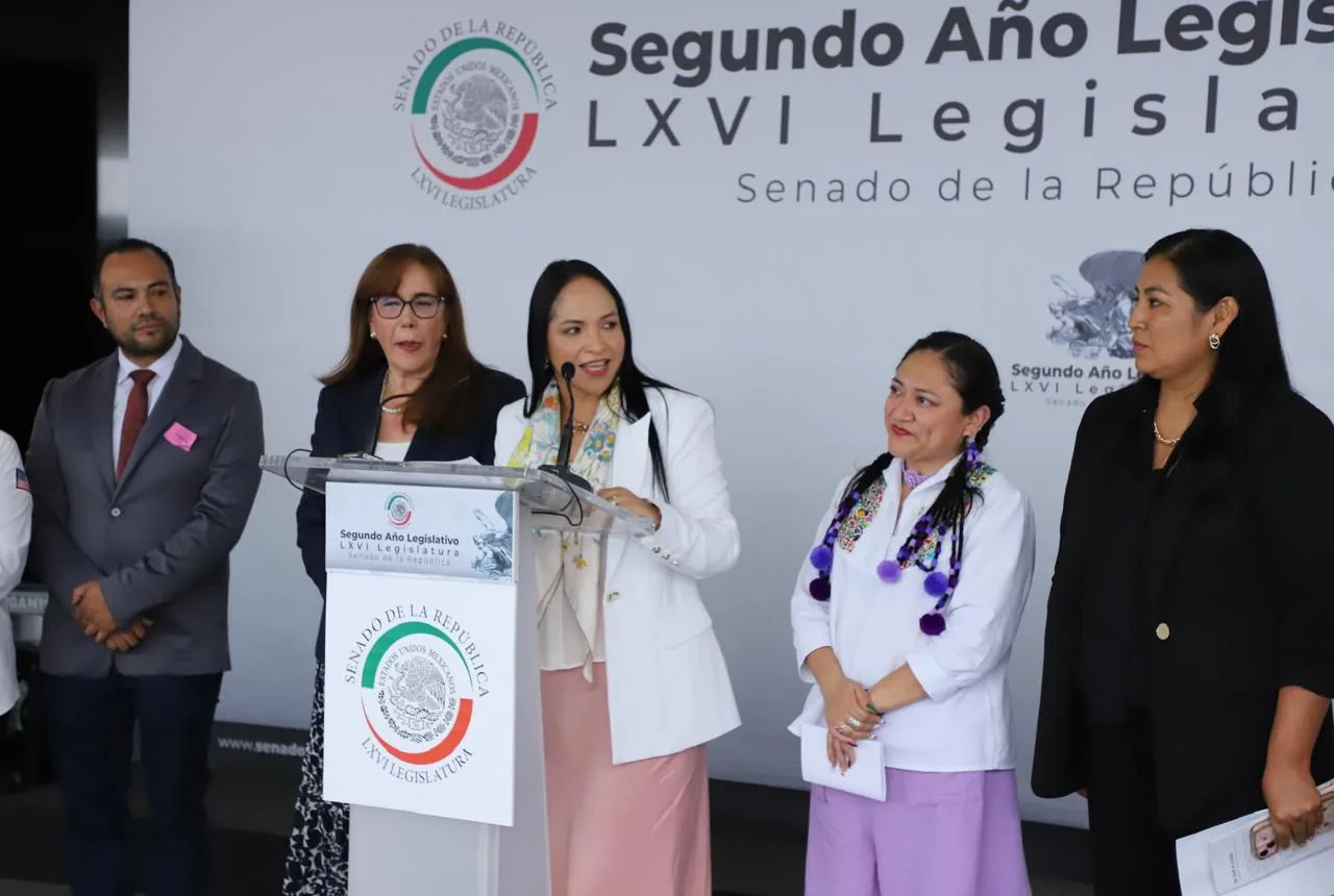 Liz Sánchez y la Unión de Poblanos en el Exterior anuncian la Feria de los Moles