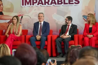 Otorga Pepe Chedraui reconocimientos “Mujeres Imparables” a 200 emprendedoras poblanas