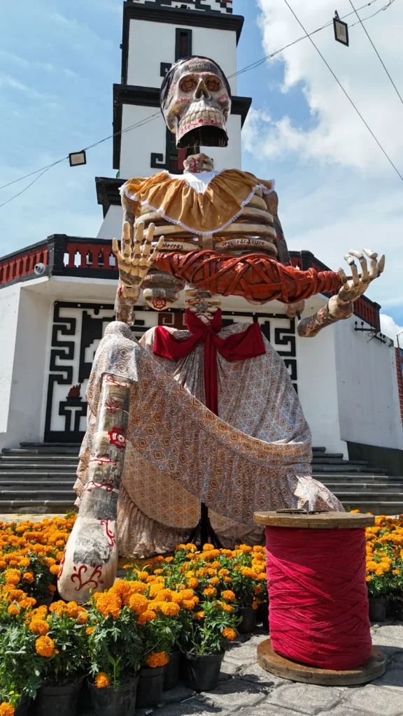 Ariadna Ayala invita a conocer "La Catrina Obrera Textil" en Metepec, Atlixco