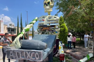 Ariadna Ayala invita a recorrer la ruta del Valle de Catrinas en la Capital del Día de Muertos