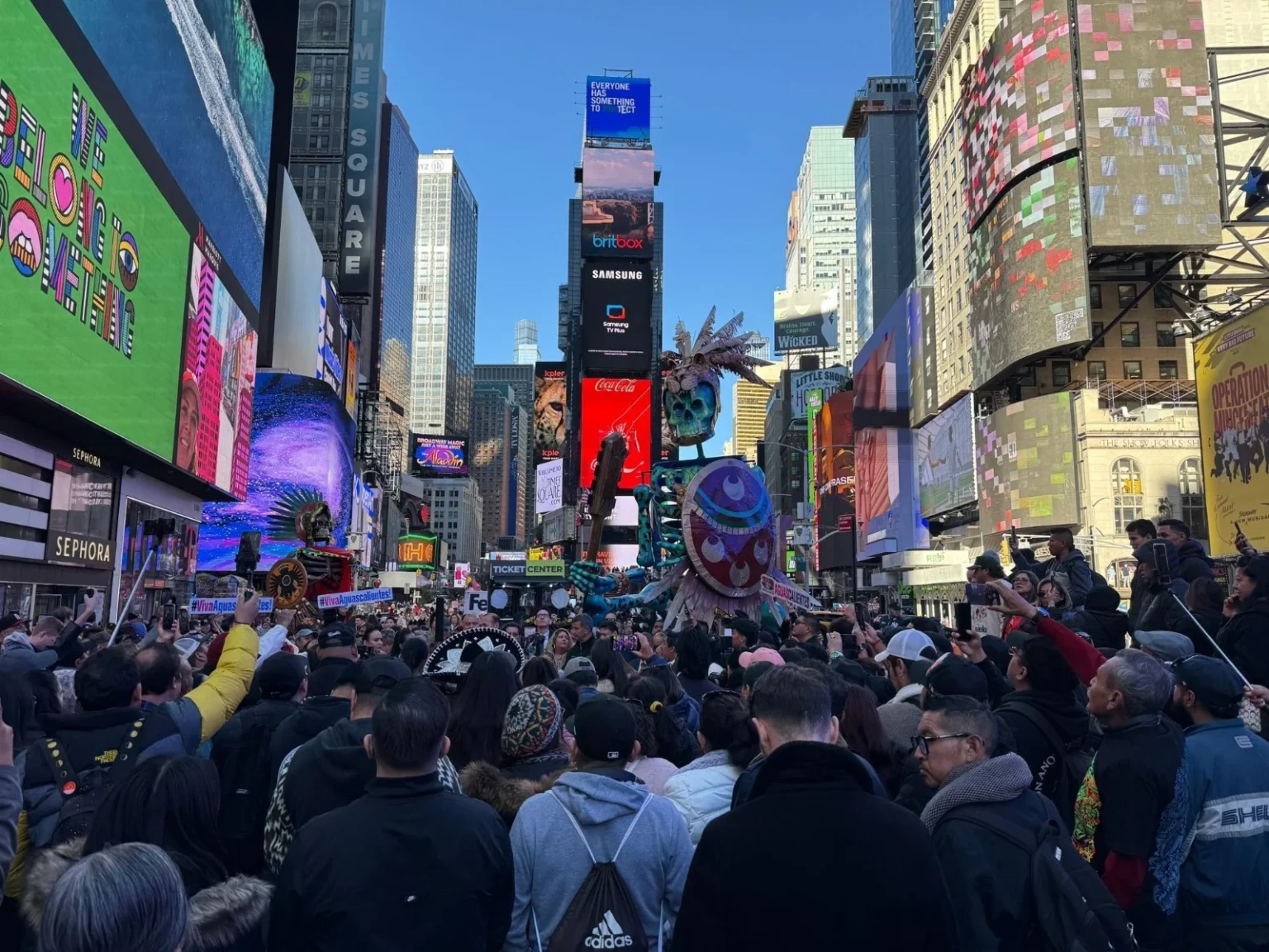 Ariadna Ayala, presidenta de Atlixco, lleva el arte y la tradición del municipio a Times Square